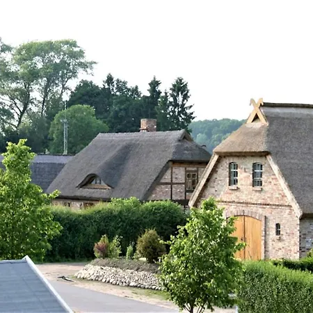 Holiday home Landhauswohnungen Mitten Auf Ruegen - Steuerbord Thesenvitz