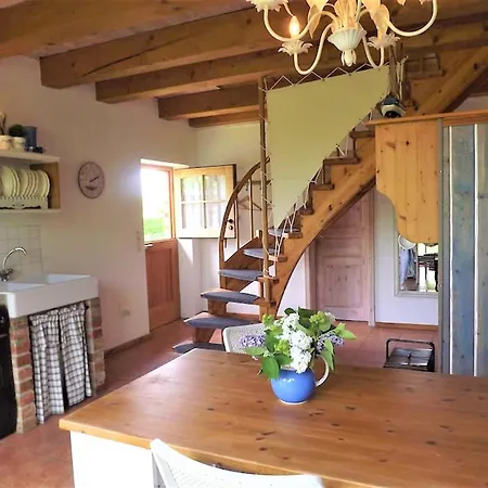 Holiday home Landhauswohnungen Mitten Auf Ruegen - Steuerbord Thesenvitz