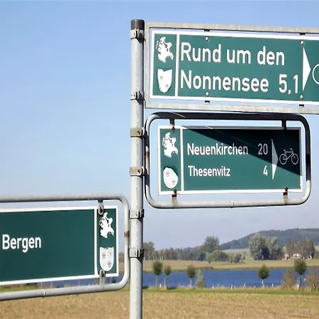 Landhauswohnungen Mitten Auf Ruegen - Steuerbord *